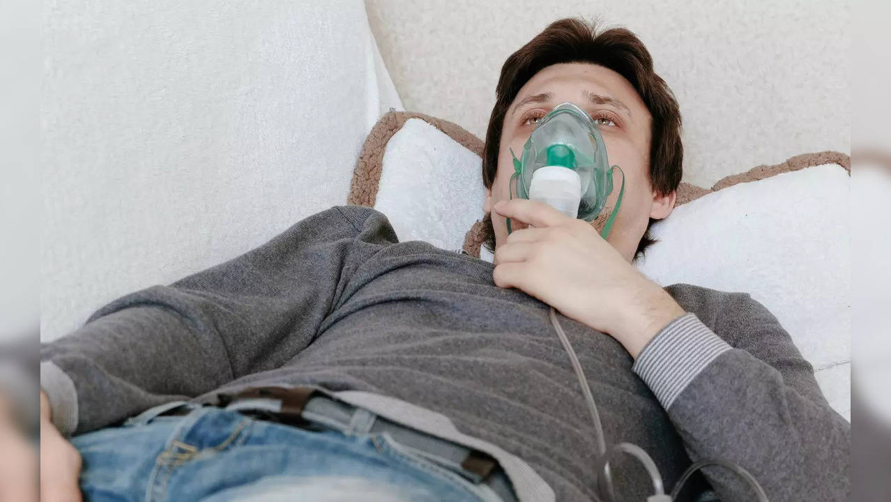 COPD patient on a Nebuliser breathing apparatus