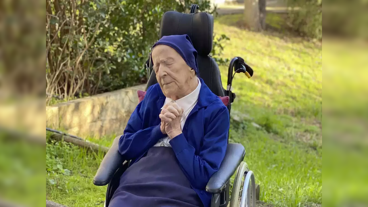 The Worlds Oldest Living Person Has Shared Secrets To Her Long Life Viral News Times Now 
