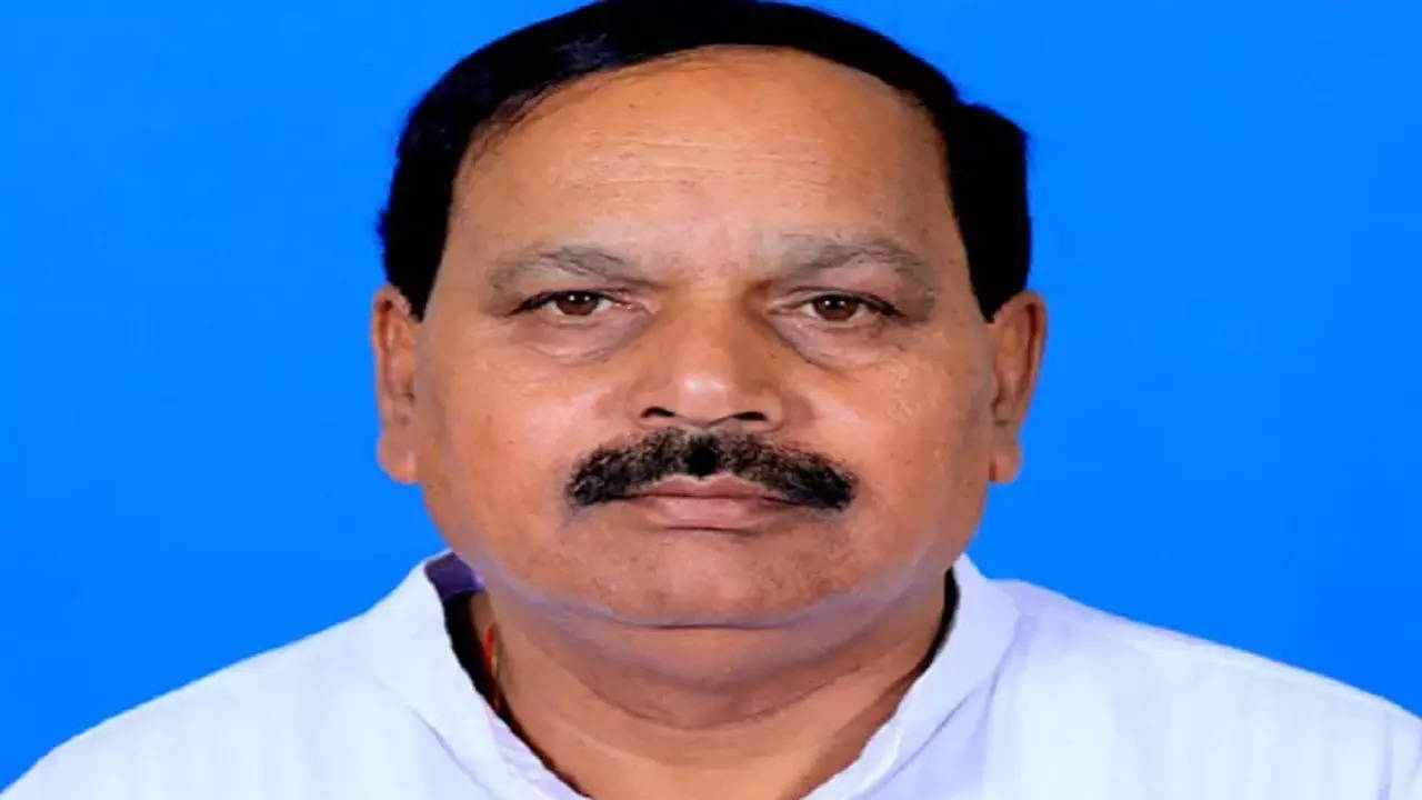 Bdo: Odisha MLA assaults, passes ‘casteist remarks’ on BDO, arrested ...