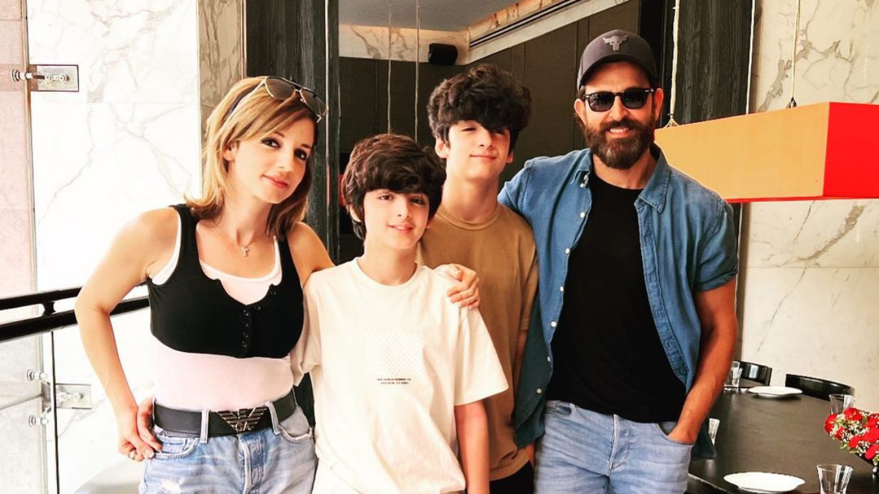 Hrithik, Sussanne's family pic