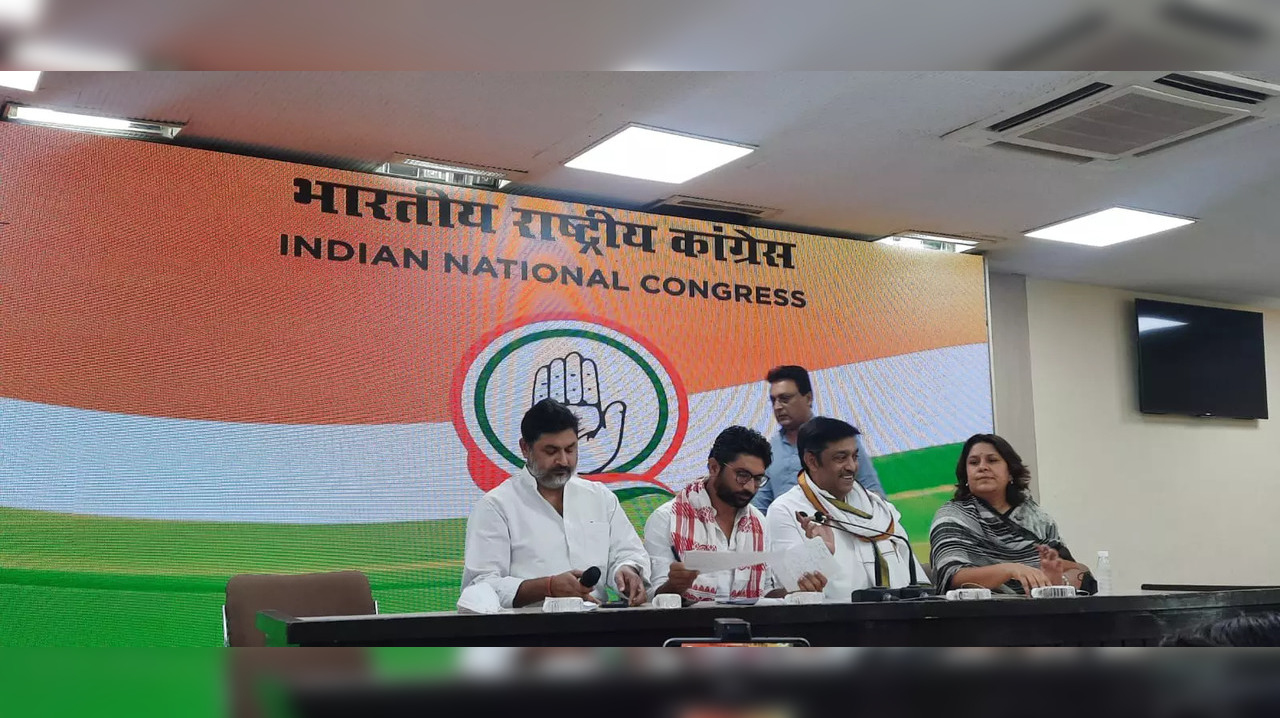 ​Gujarat MLA Jignesh Mewani holds press conference