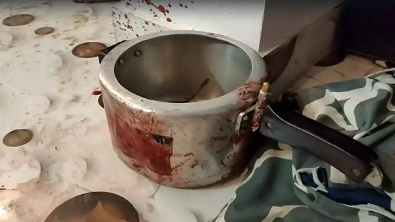 Engineer beaten to death with pressure cooker in Patna