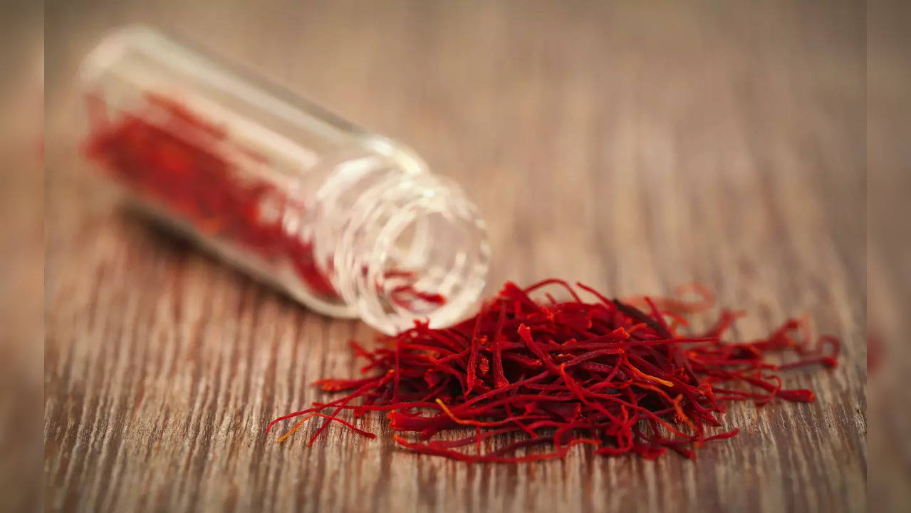 Saffron combined with milk and liquorice can help induce hair growth in alopecia patients.