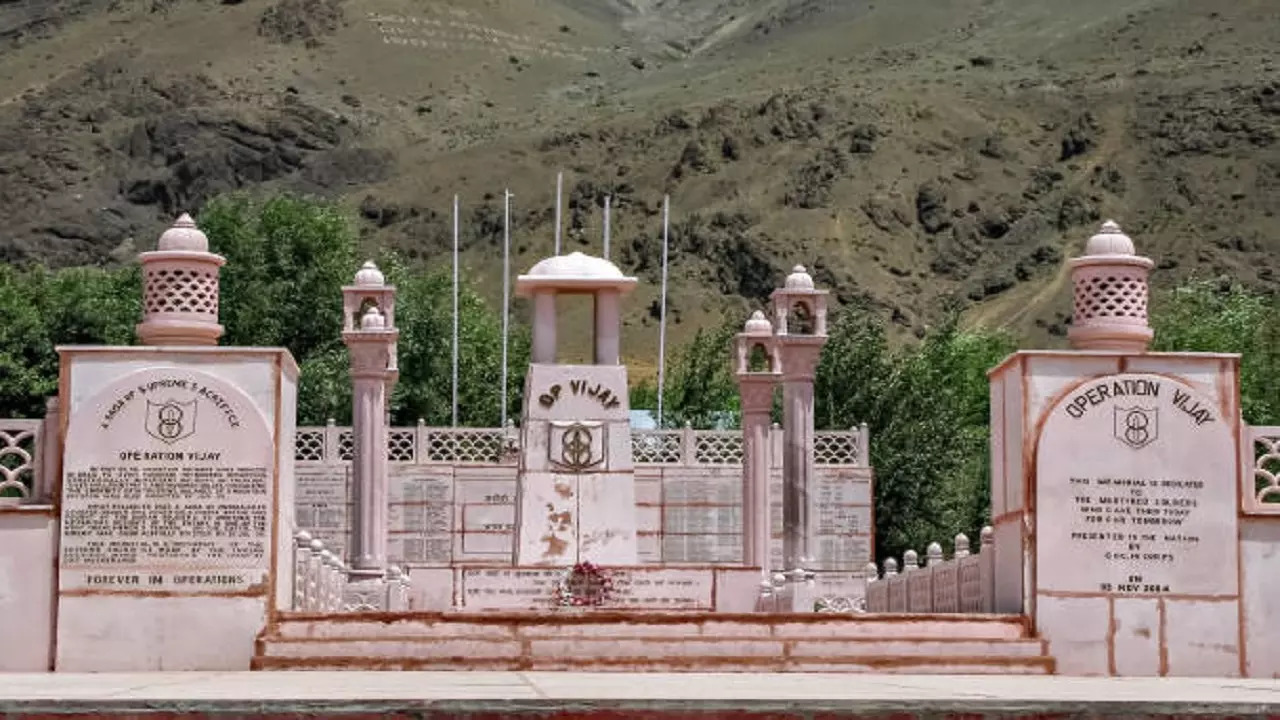 'Operation Vijay' memorial with Tololing hills in the background