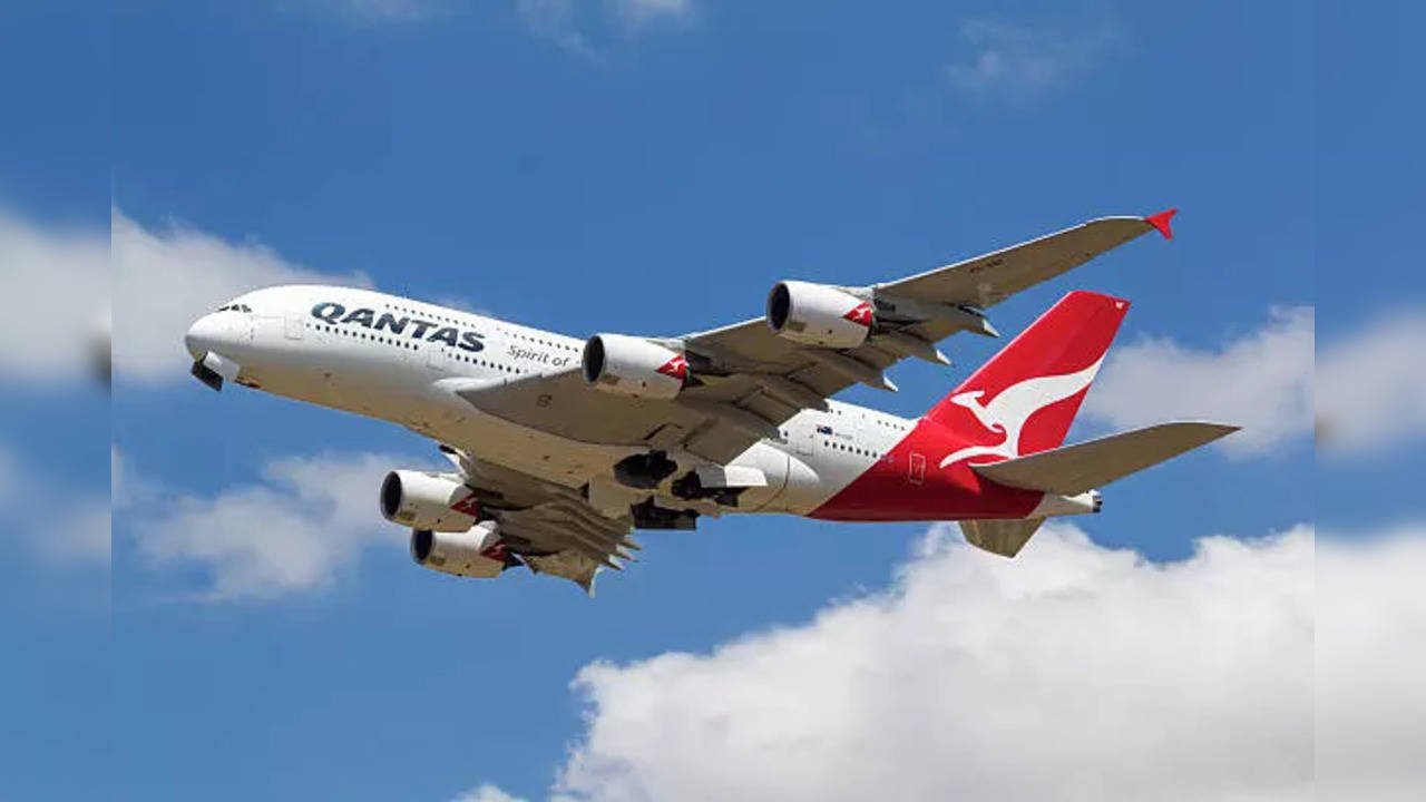 Qantas Airways launches longest commercial flight