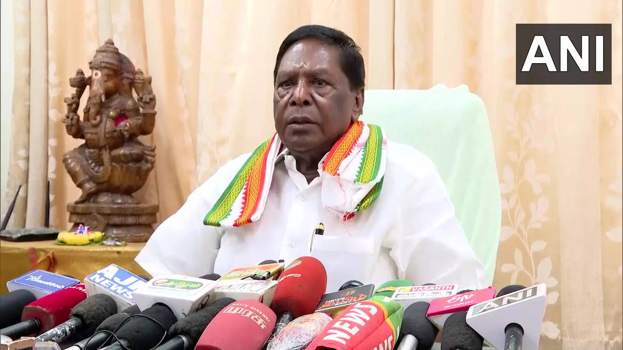 Former Chief Minister V Narayanasamy