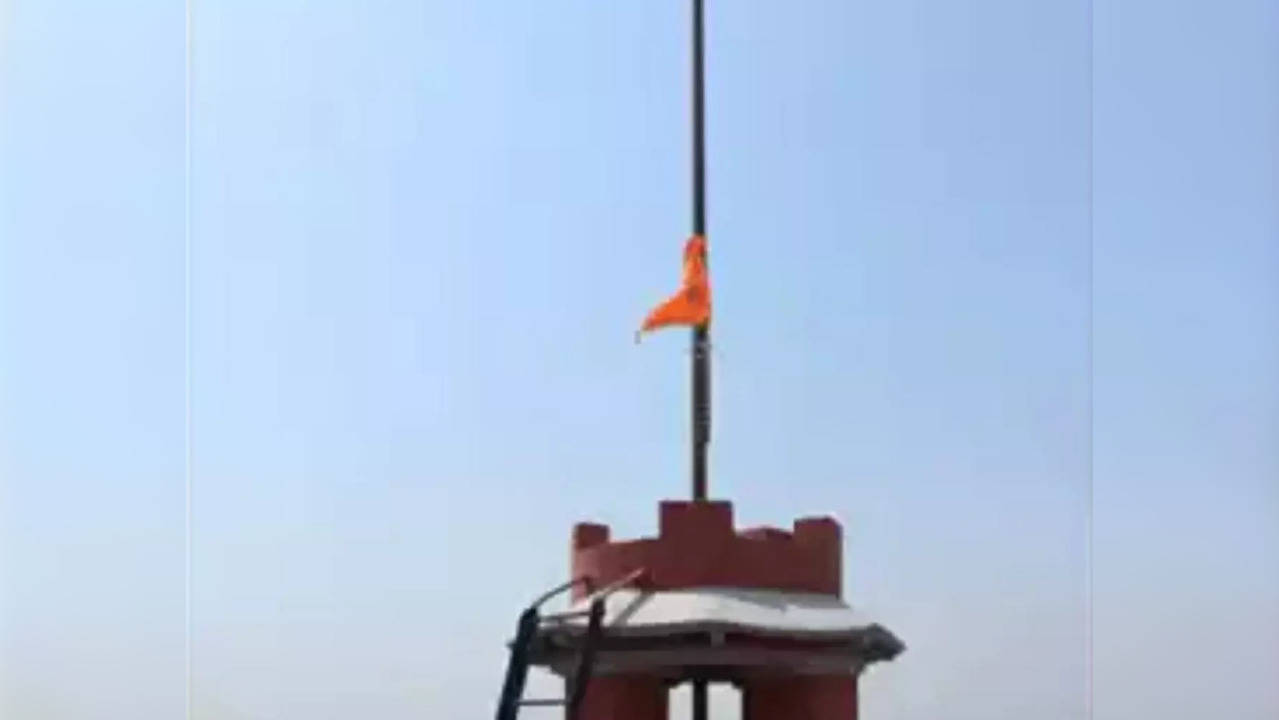 ​Saffron flag installed at Chhattisgarh royal family's palace