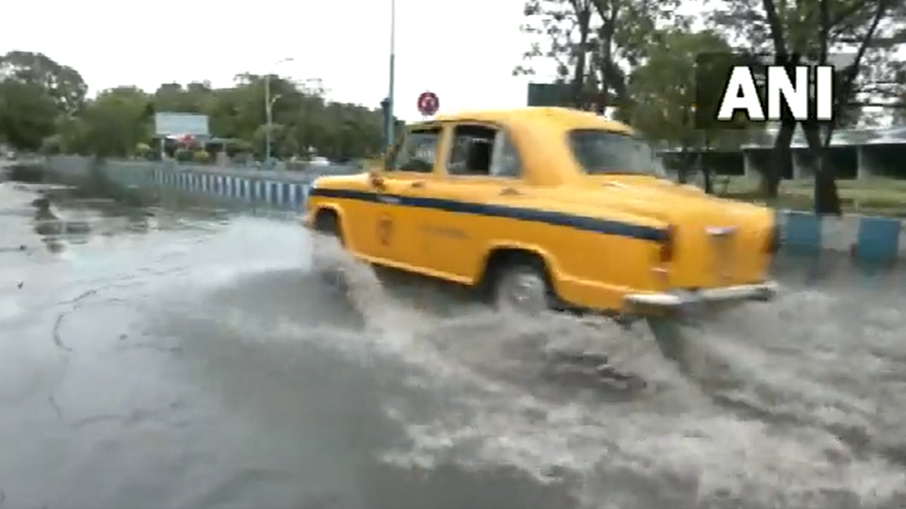 Waterlogging witnessed in Kolkata after heavy rainfall amidst the effect of Cyclone Asani​