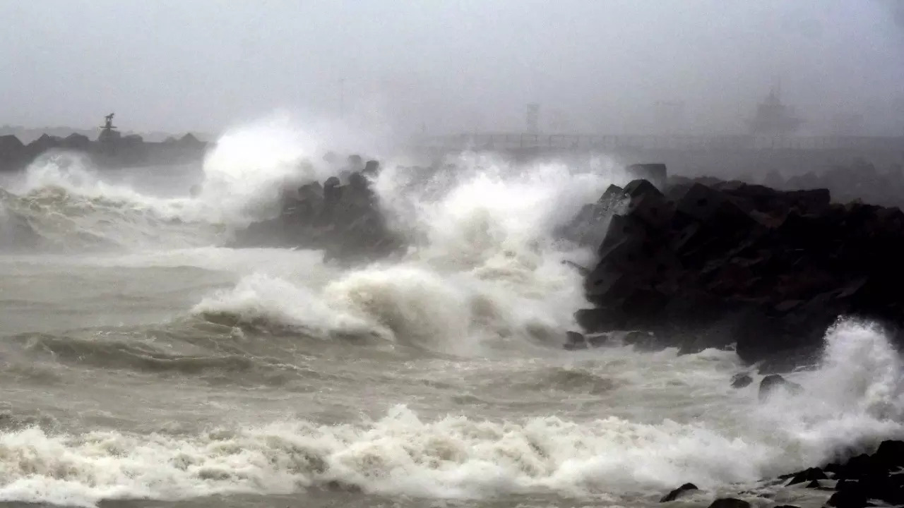 andhra pradesh cyclone asani Red alert for coastal areas in AP Check ...