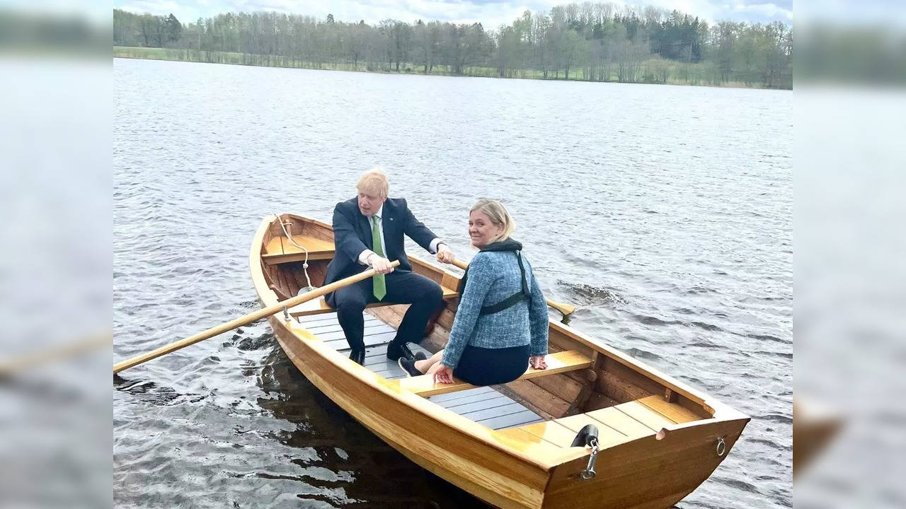 Boris Johnson rows Magdalena Andersson on a lake in Sweden | Image courtesy: Twitter/@SwedeninEU