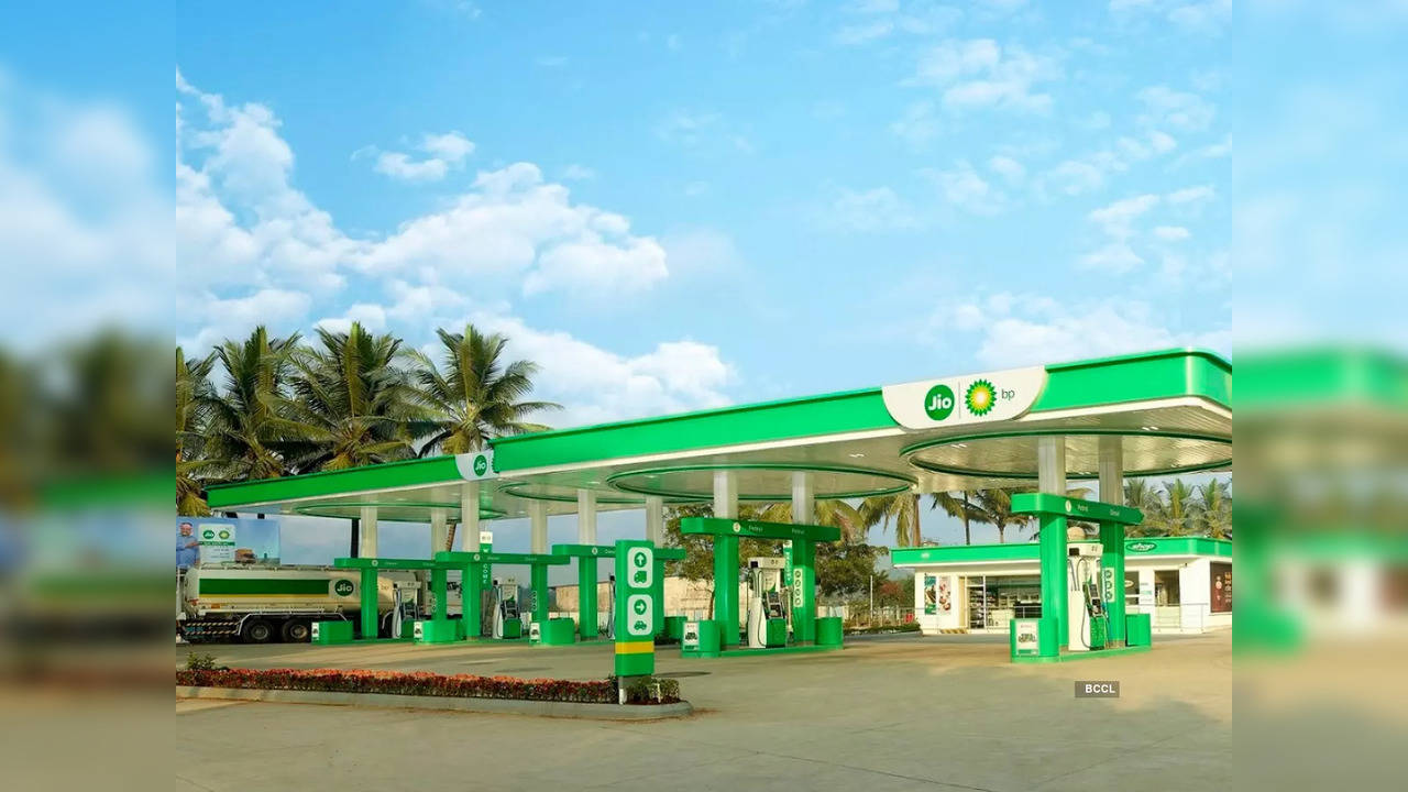 RIL nearly halved fuel supply to its dealers on March 16.