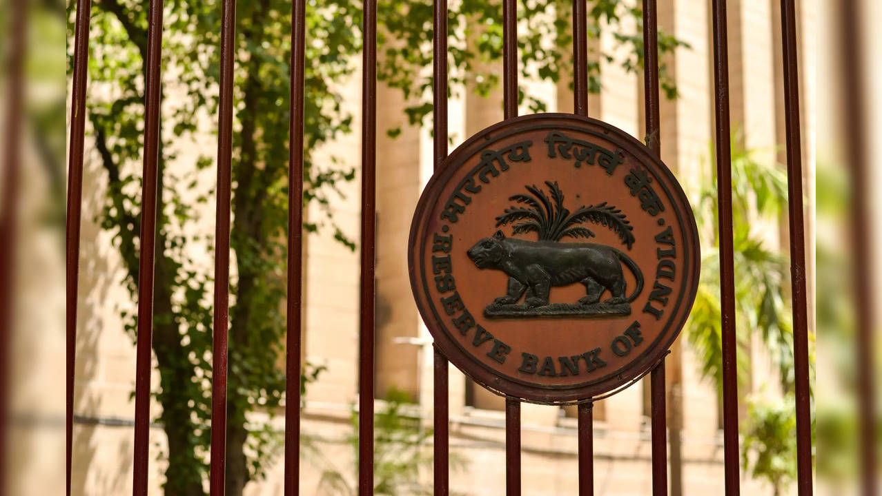 RBI not behind the curve on rate hike; unwise to overreact to shocks: MPC member