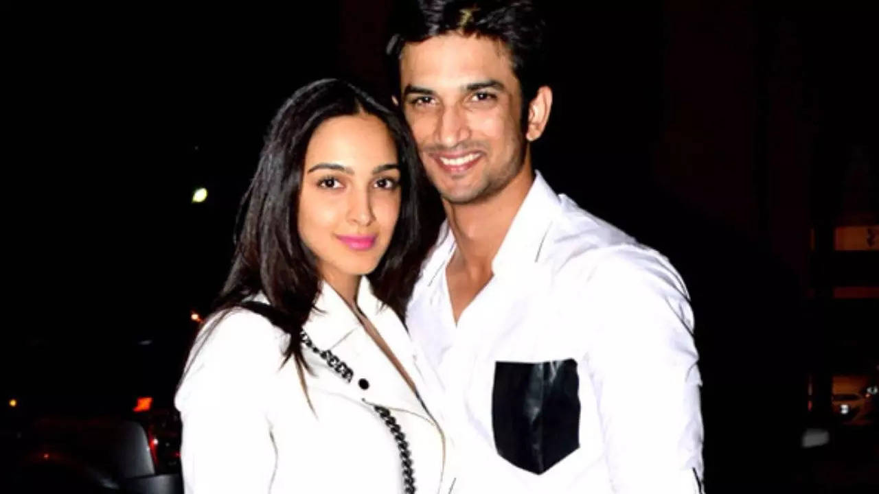 Sushant Singh Rajput - Kiara Advani