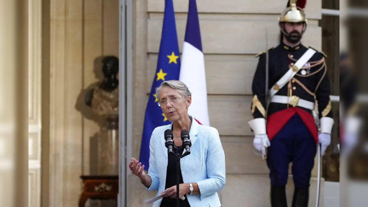 France's Emmanuel Macron picks Elisabeth Borne as new prime minister ...
