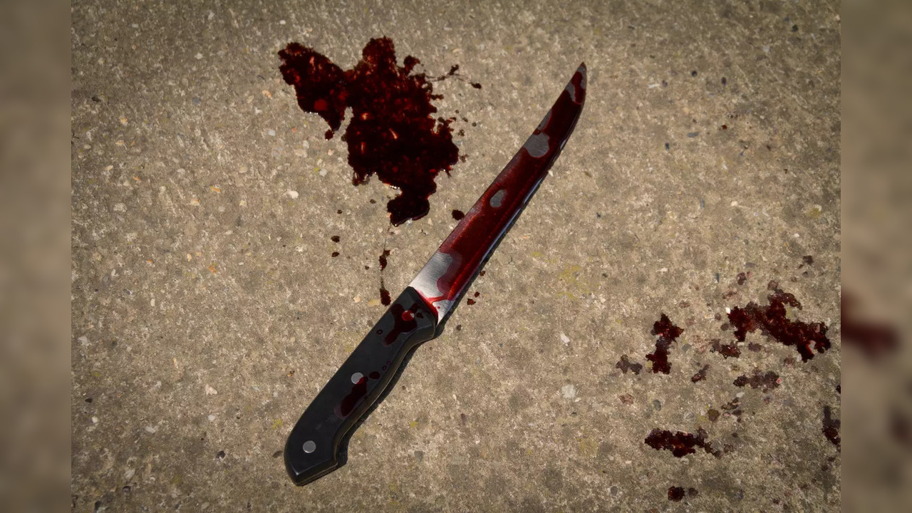 iStock stabbed