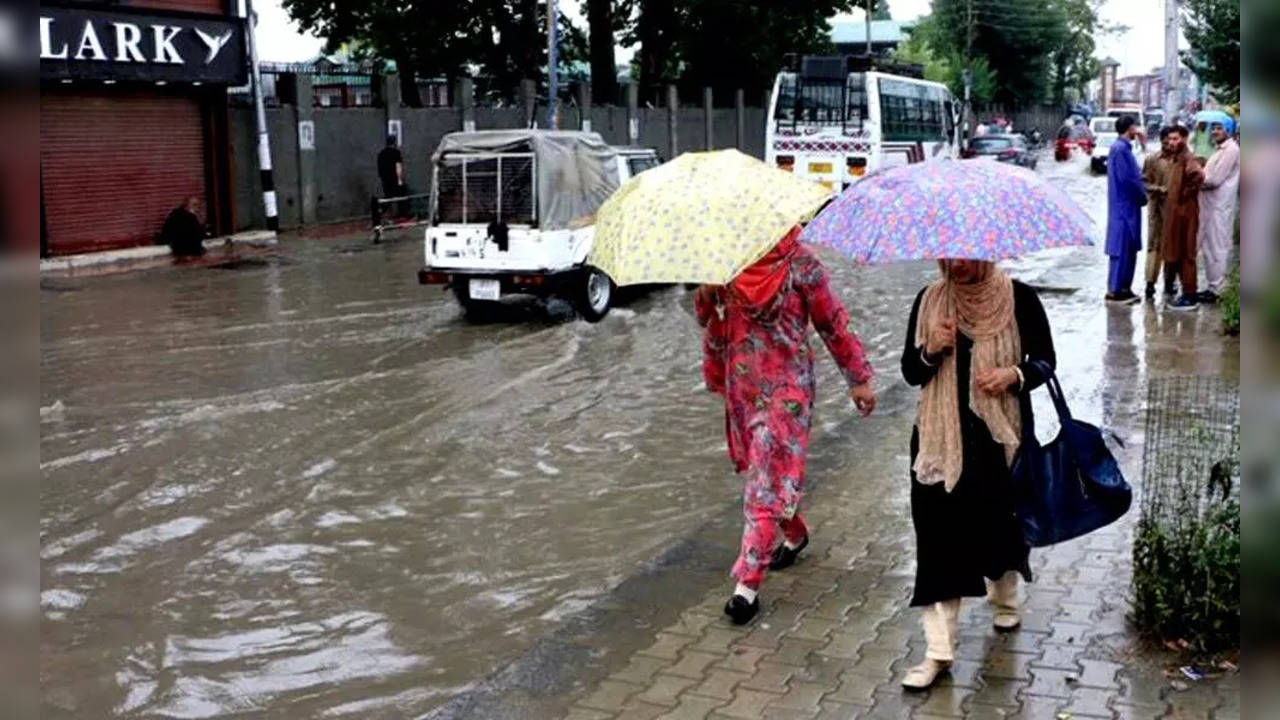 ians kashmir rains file.