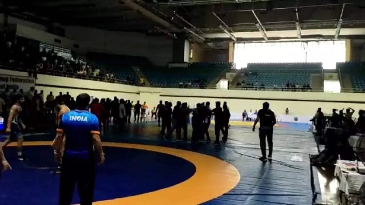 Services' wrestler Satender Malik launched a physical assault on referee Jagbir Singh after losing the 125kg final during the Commonwealth Games trials