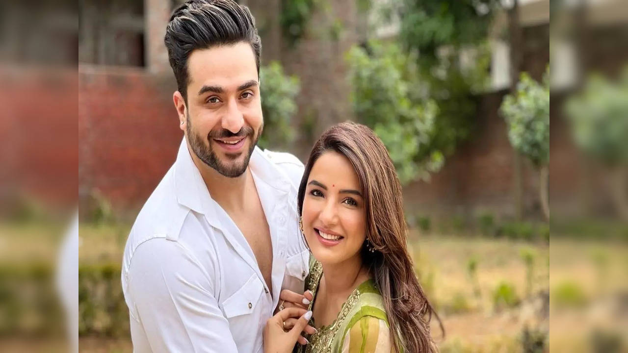 Is Aly Goni Tying The Knot With Girlfriend Jasmin Bhasin Actor Shares Video Hinting Finally