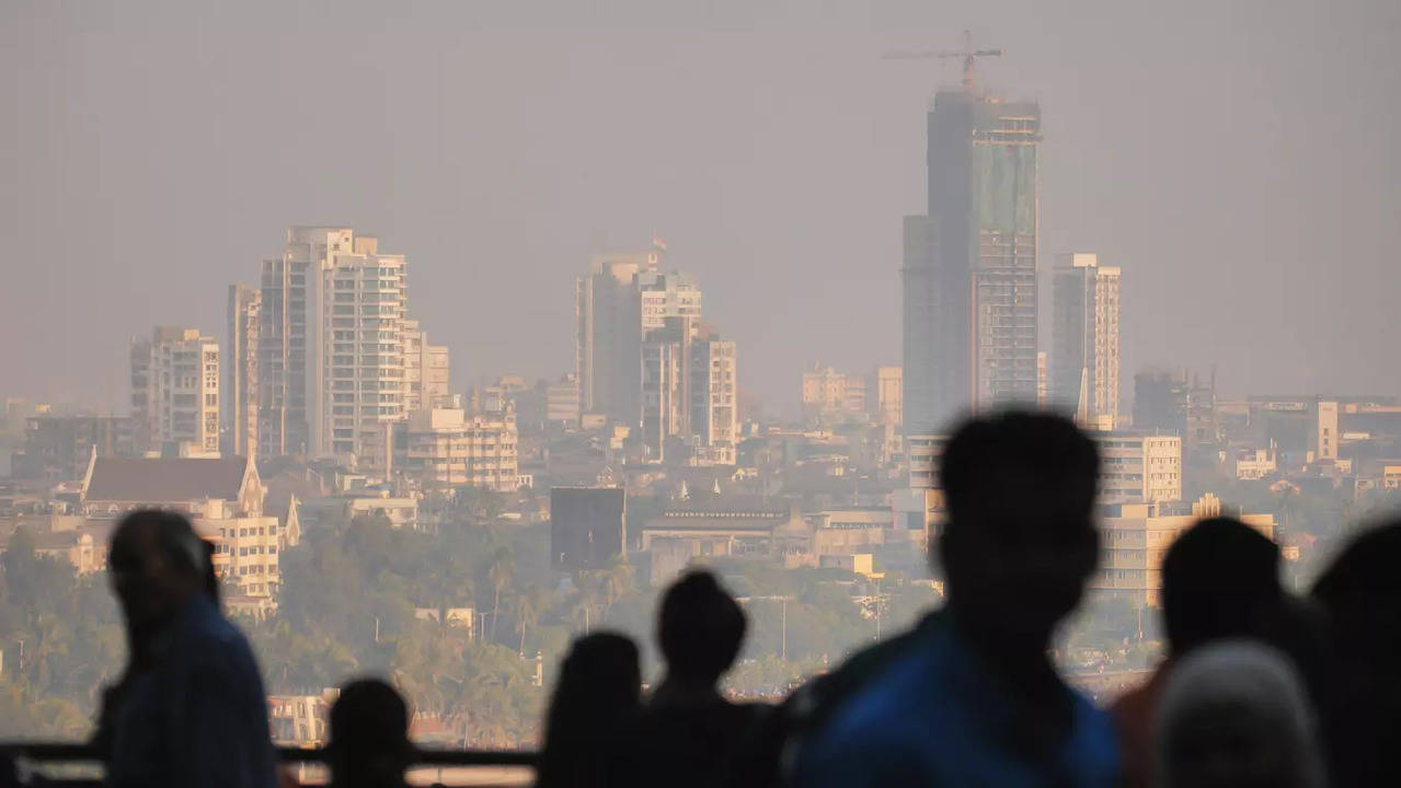 Mumbai: AQI in ‘poor’ category, marginal improvement from previous day