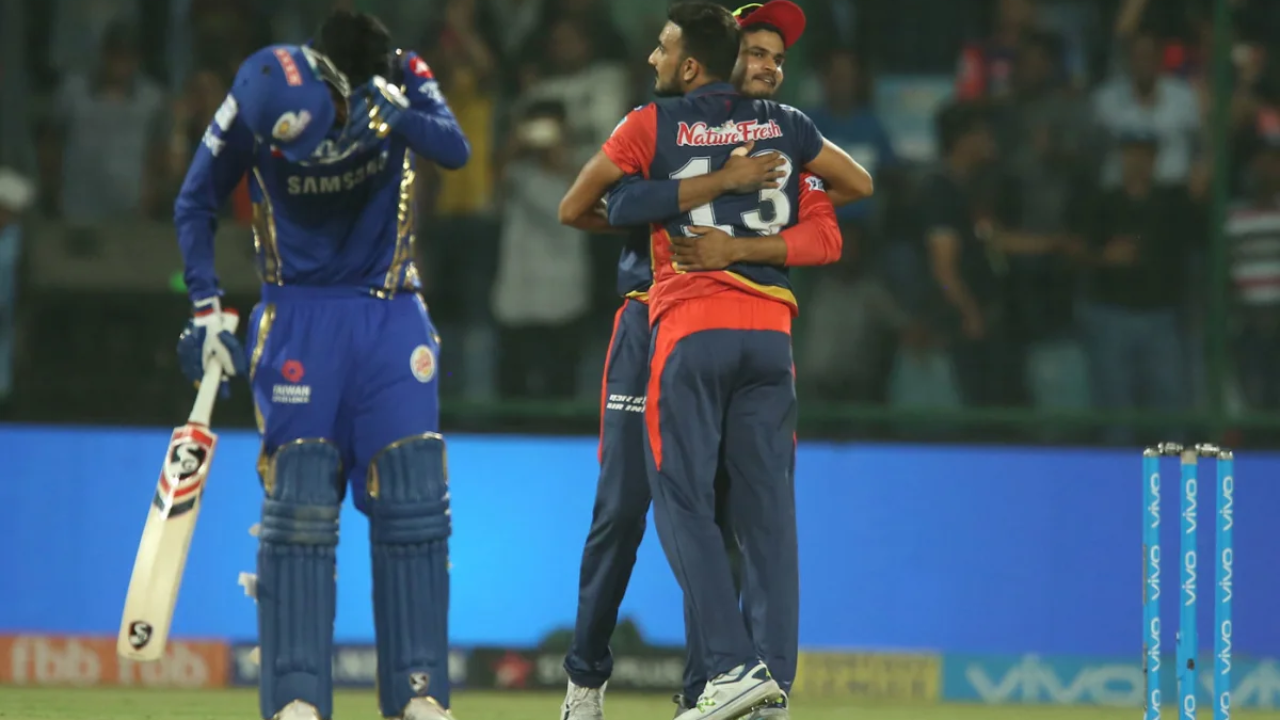 IPL 2023: Gujarat Titans breaks RCB hearts as Mumbai reaches playoffs -  News