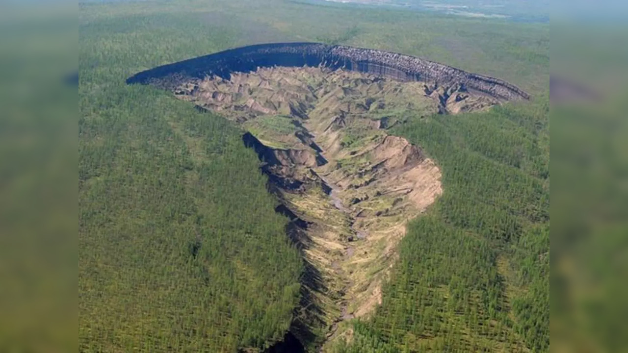 The Batagaika crater in Sibera, dubbed 'mouth to hell'| Image courtesy: Alexander Gabyshev, Research Institute of Applied Ecology of the North