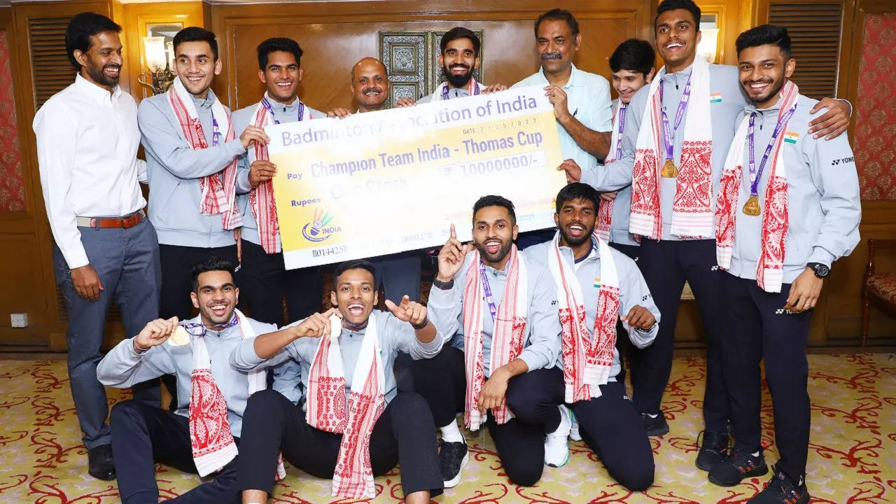 Badminton Association of India awards cash prizes to Thomas Cup-winning contingent