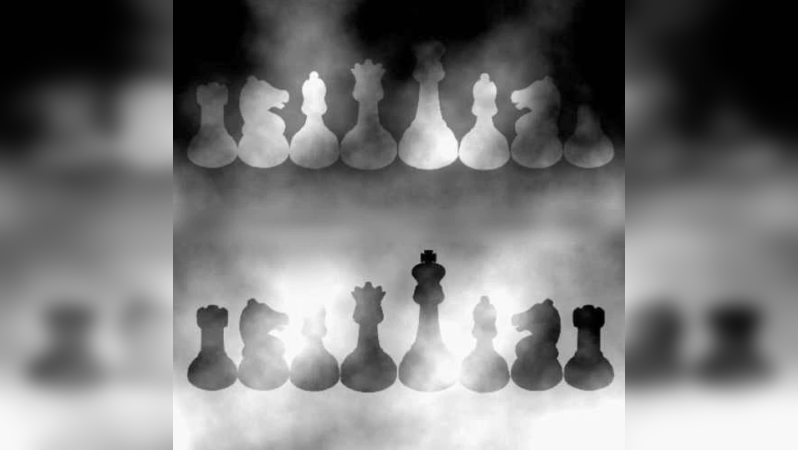 Chess board optical illusion