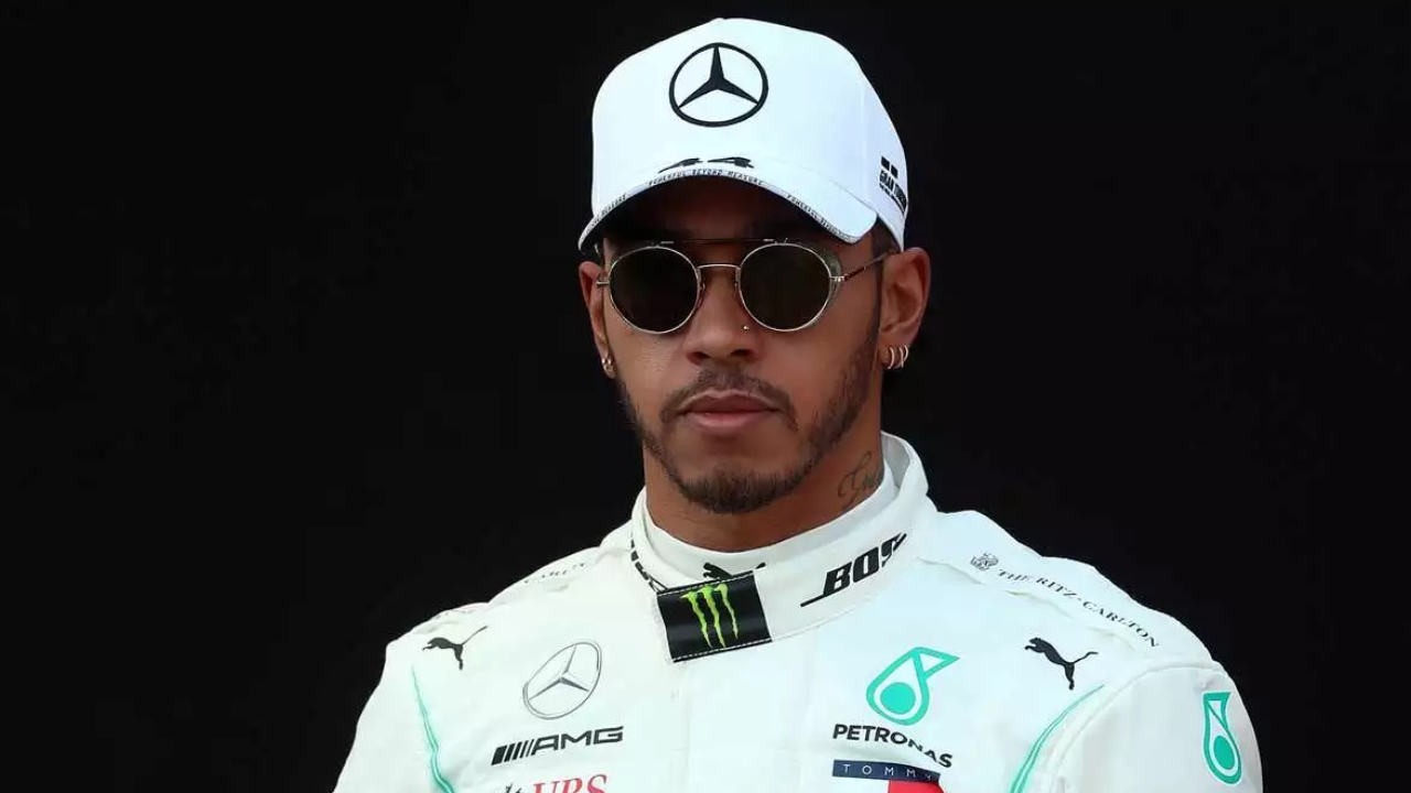 Lewis Hamilton reporters copy (1)