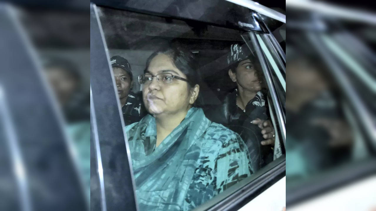 Ranchi: Jharkhand Mining Secretary Pooja Singhal arrested in a money laundering ...