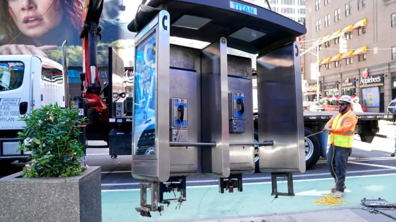 NYC's last payphone removed