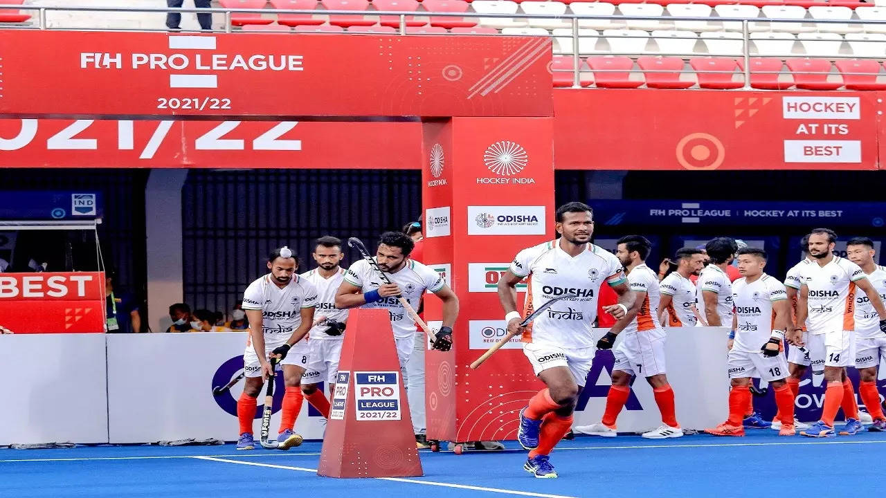 A new-look Indian team paid for its inexperience and profligacy with Asian champions Japan soundly thrashing them 5-2 in a group A league match of the men's Asia Cup hockey championship