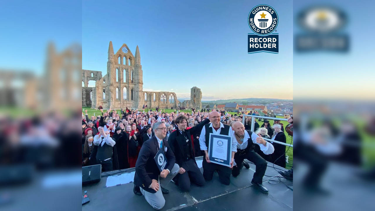 Dracula fans set Guinness World Record