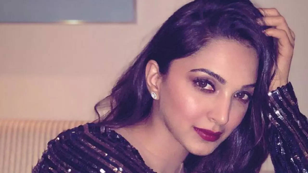 Kiara Advani Lip Gloss