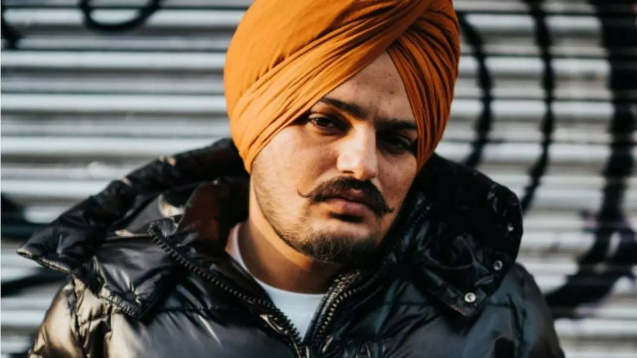 Fans find uncanny coincidence between Sidhu Moose Wala's demise and his songs 295 and The Last Ride