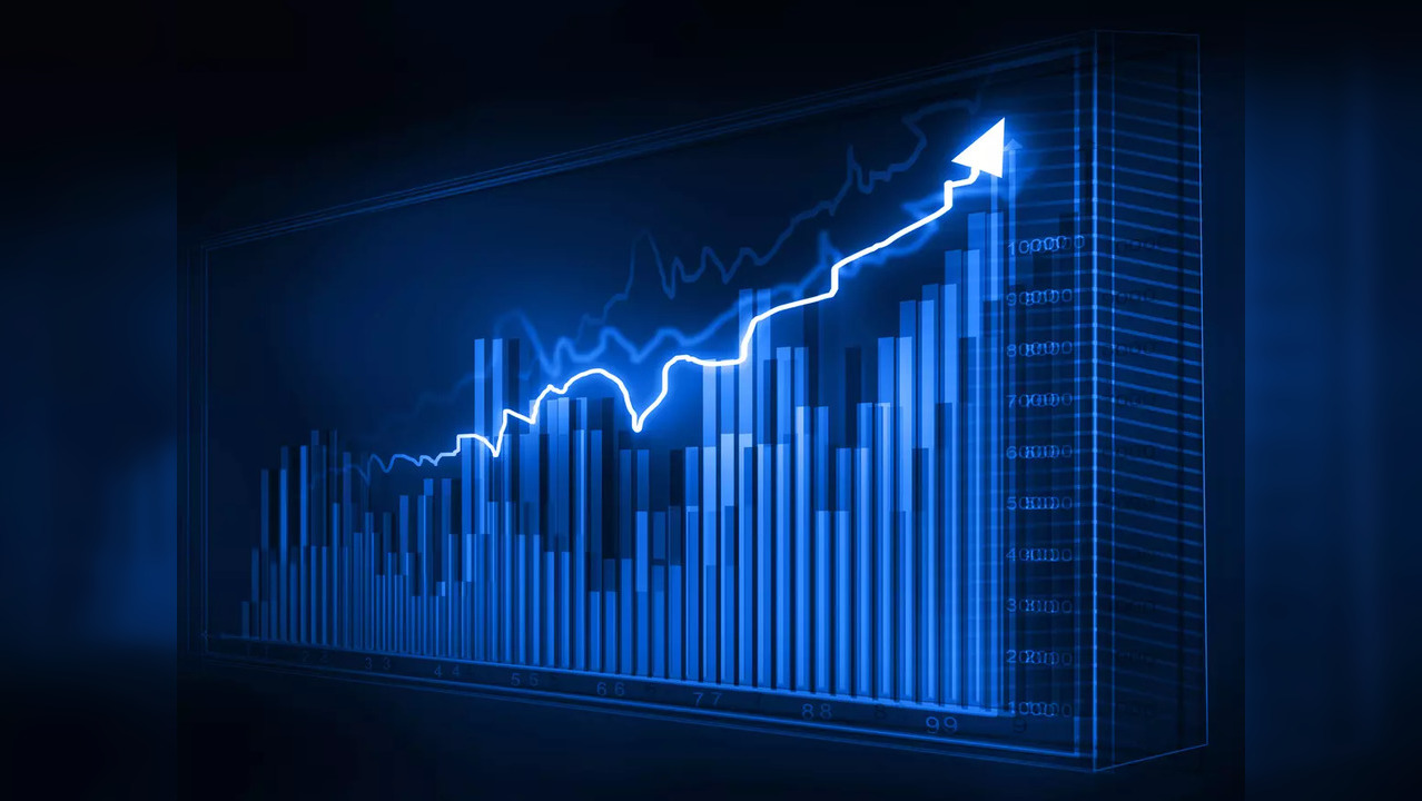 iStock-graph ET up