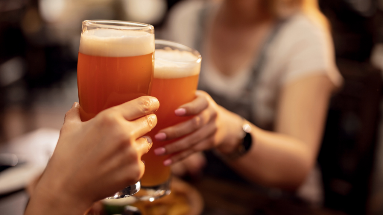 Man's 'thoughtful' drink request makes woman feel safe on their first date