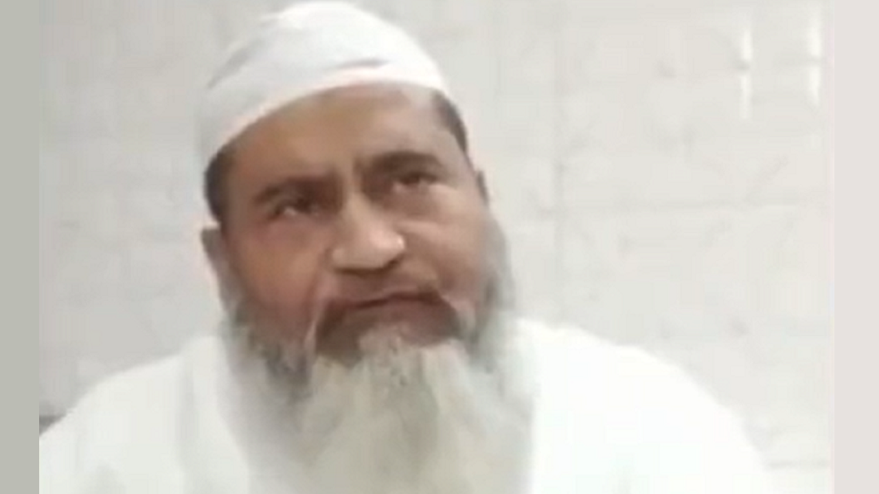 Muslim cleric counters govt over plan to demolish illegal properties of Kanpur clash accused