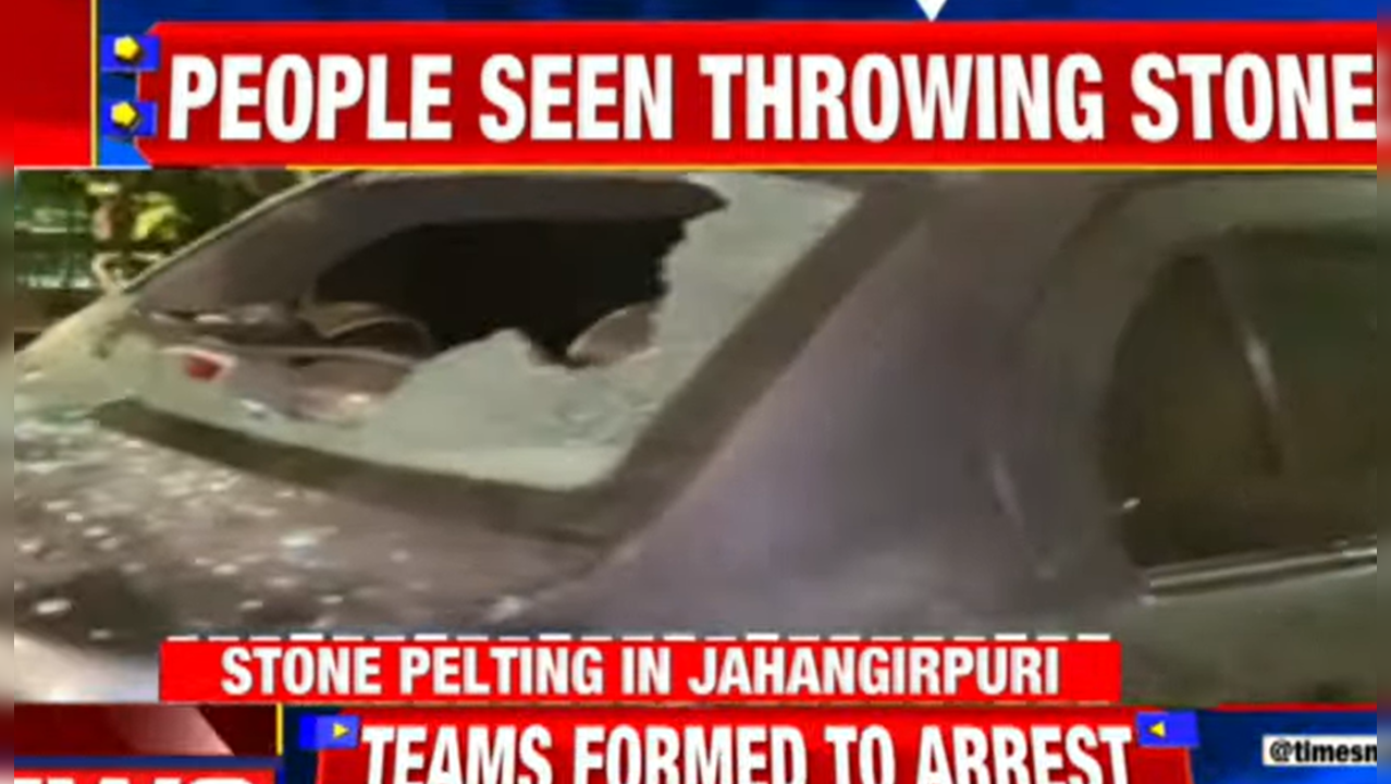 Jahangirpuri stone pelting