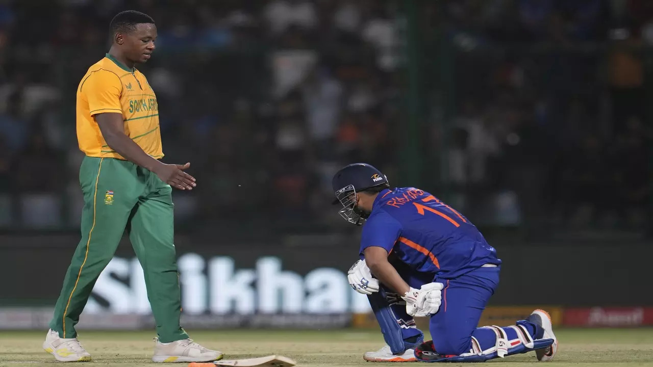 Ind vs SA, 1st T20I: Rishabh Pant collides with Rabada, survives diamond duck on captaincy debut - WATCH