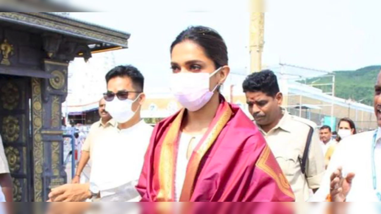 Deepika Padukone at Tirupati temple