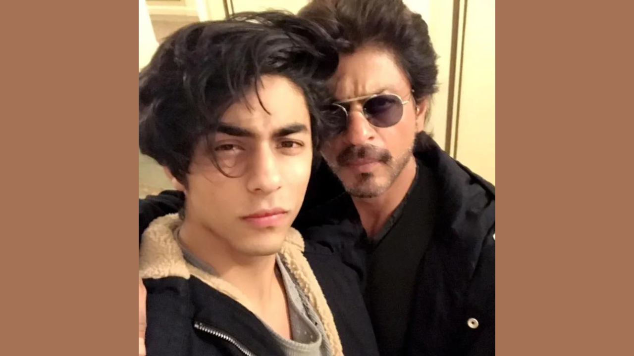 Shah Rukh with son Aryan Khan