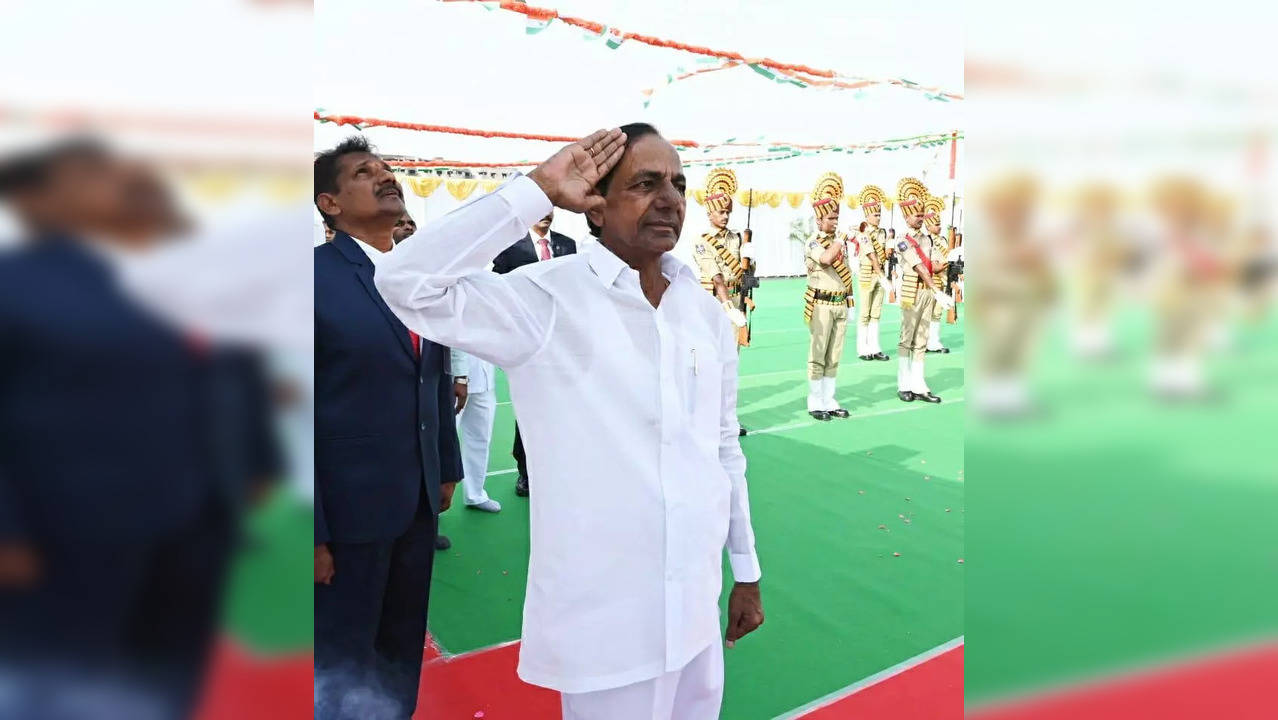 CM KCR