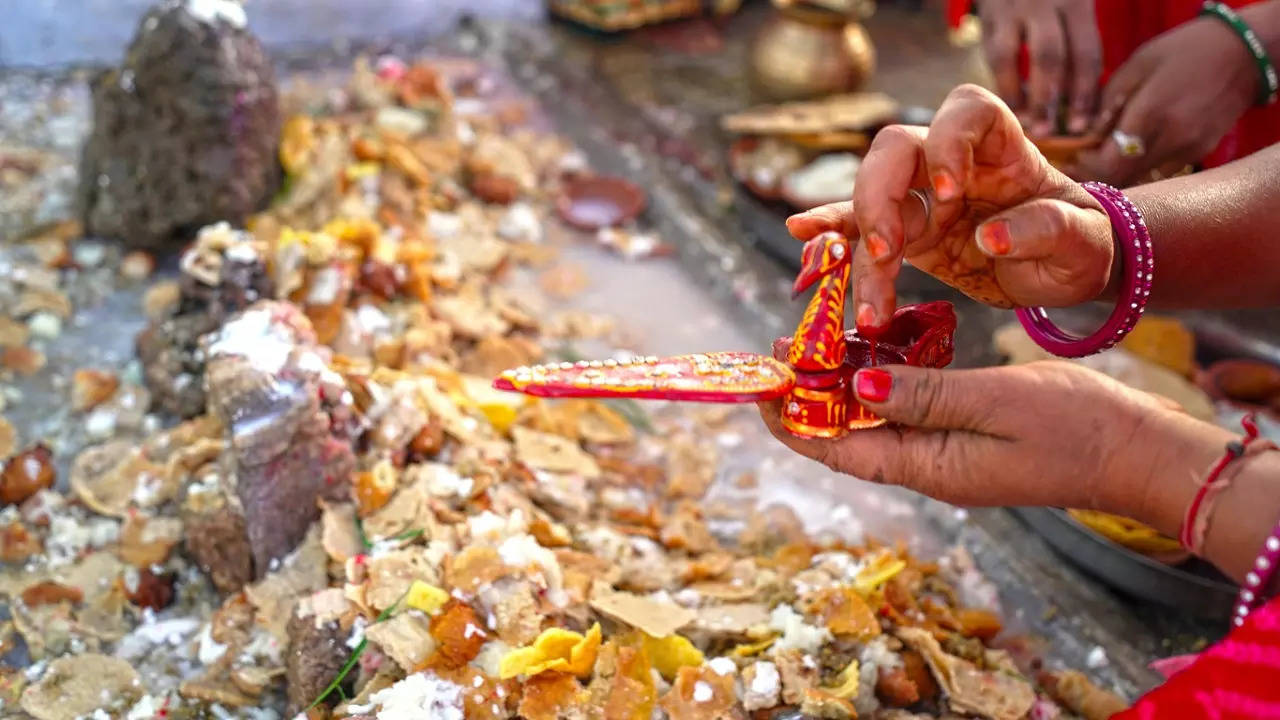 Vat Purnima Vrat puja samagri and vidhi