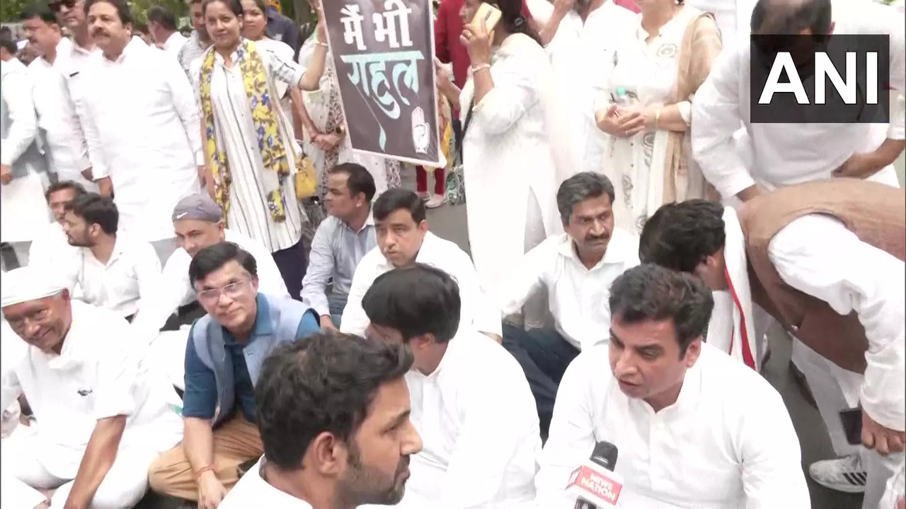 Congress workers protesting in the Central Delhi area detained by police