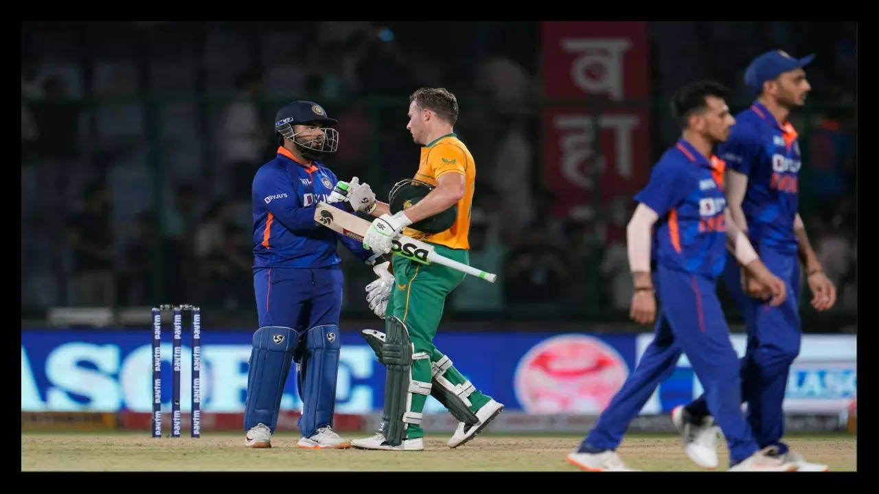 A former Australian cricketer has shared some interesting advice for stand-in skipper Rishabh Pant amid the ongoing five-match series between India and South Africa