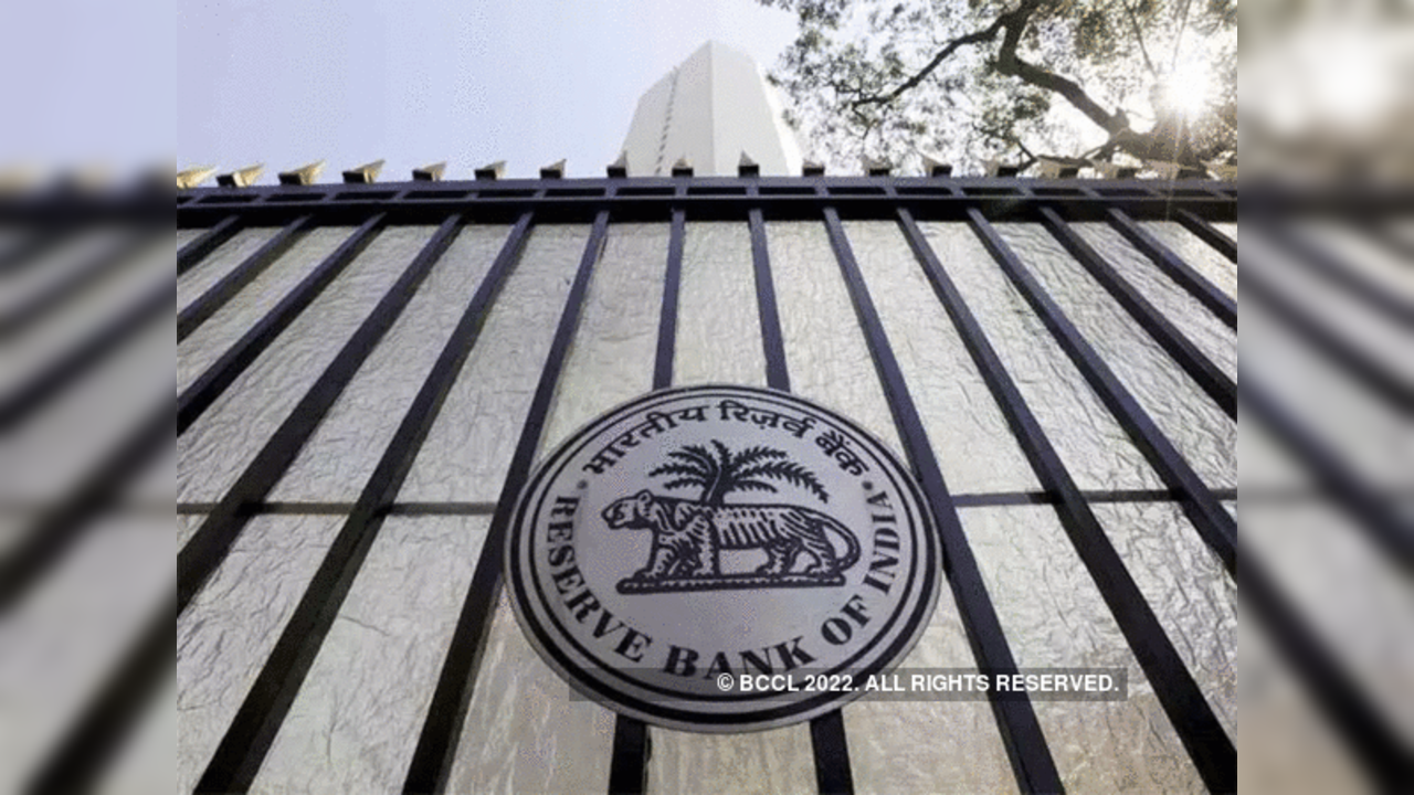 RBI says banks flouting financing norms