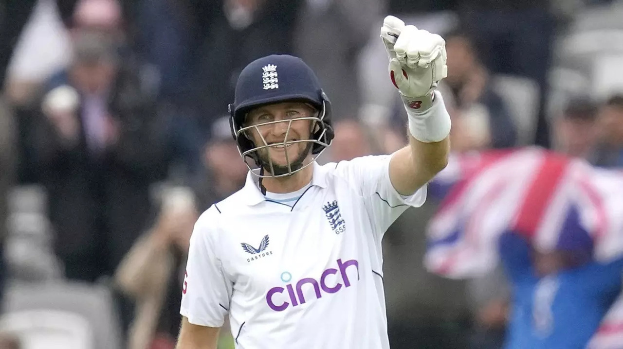 Joe Root Tests AP33