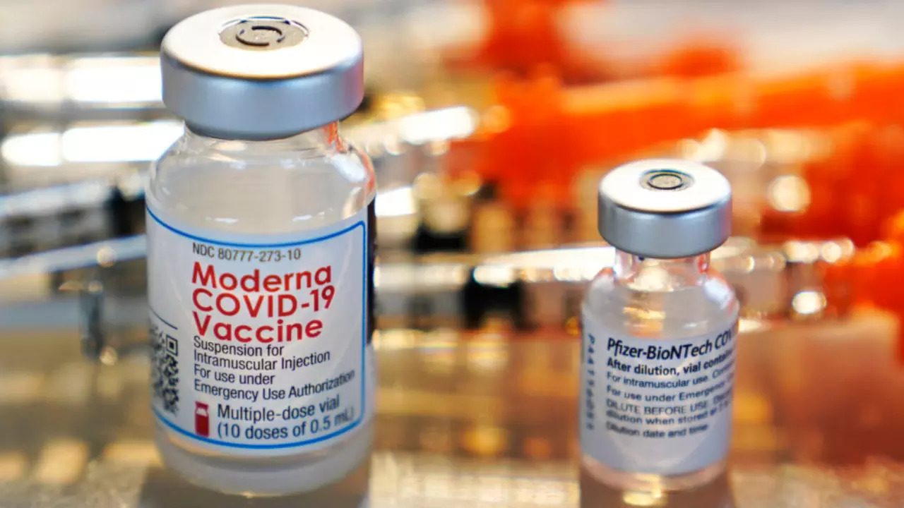 Moderna and Pfizer COVID-19 vaccines