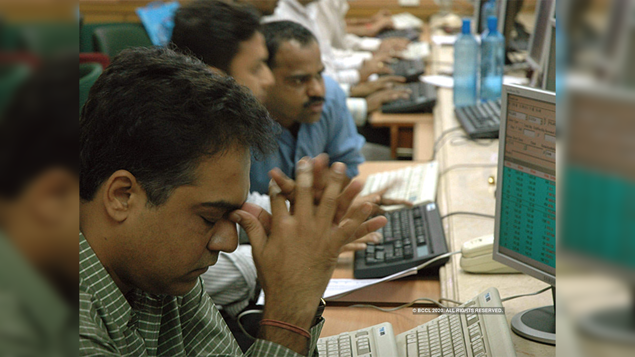 Market bloodbath: Sensex sinks over 1,000 pts