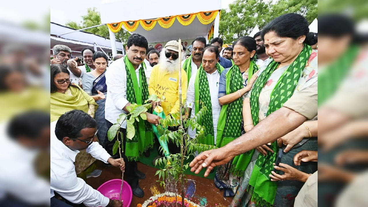 Jaggi Vasudev launches Green India Challenge 5.0 in Hyderabad